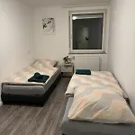 S&p Stilvolles 3-zimmer-apartment In Zentraler Lage, Komfort & Entspannung Garantiert! 2 Stock *