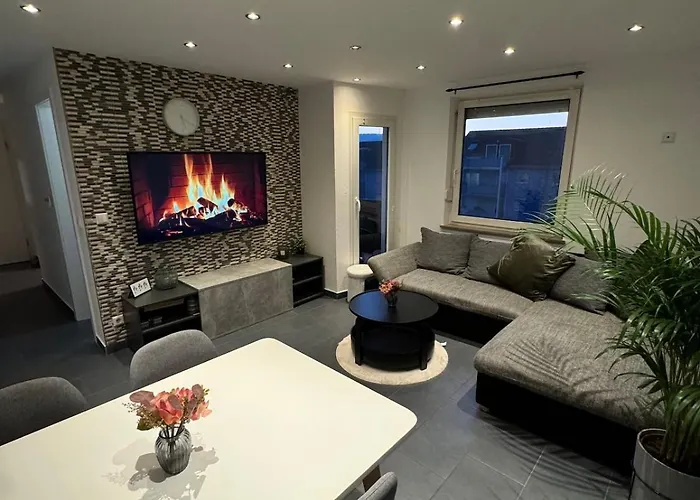 Appartement S&p Stilvolles 3-zimmer-apartment In Zentraler Lage, Komfort & Entspannung Garantiert! 2 Stock *