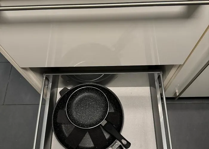 S&p Stilvolles 3-zimmer-apartment In Zentraler Lage, Komfort & Entspannung Garantiert! 2 Stock Appartement Leonberg